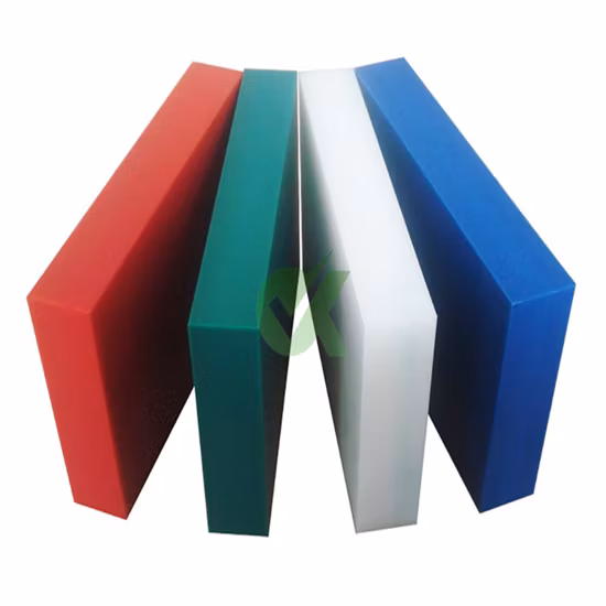 自己潤滑性難燃性 UHMW-PE 60mm レッド 1000 硬質 UHMWPE シートから作られた再生プラスチック被覆材